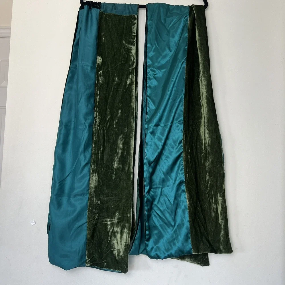 NWT Coldwater Creek‎ Green Velvet Satin Blocked Scarf Green Lots Of 2
